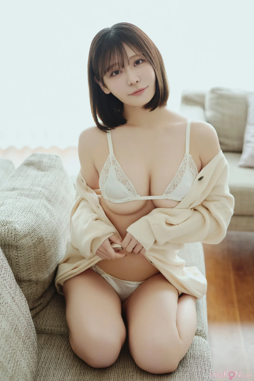 [JP] Yui Kohinata (小日向結衣): 週刊ポストデジタル写真集 手ブラの向こう側 (96 photos) – Page 3