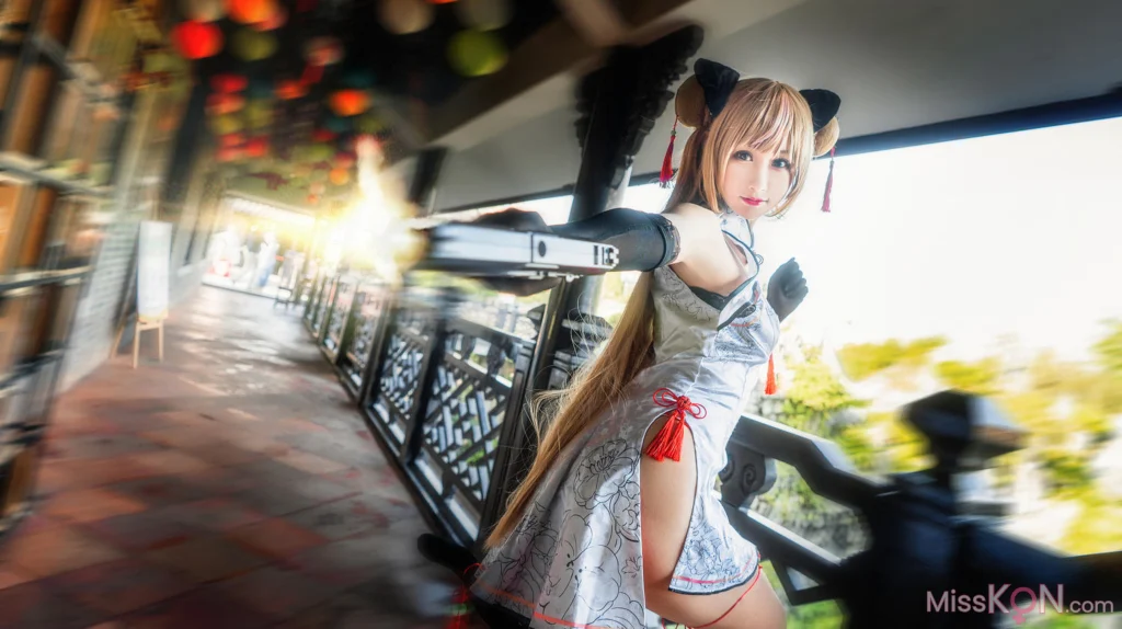 Coser@羽生三未: 少女前线 Mk23 蜂糖花 (18 photos)