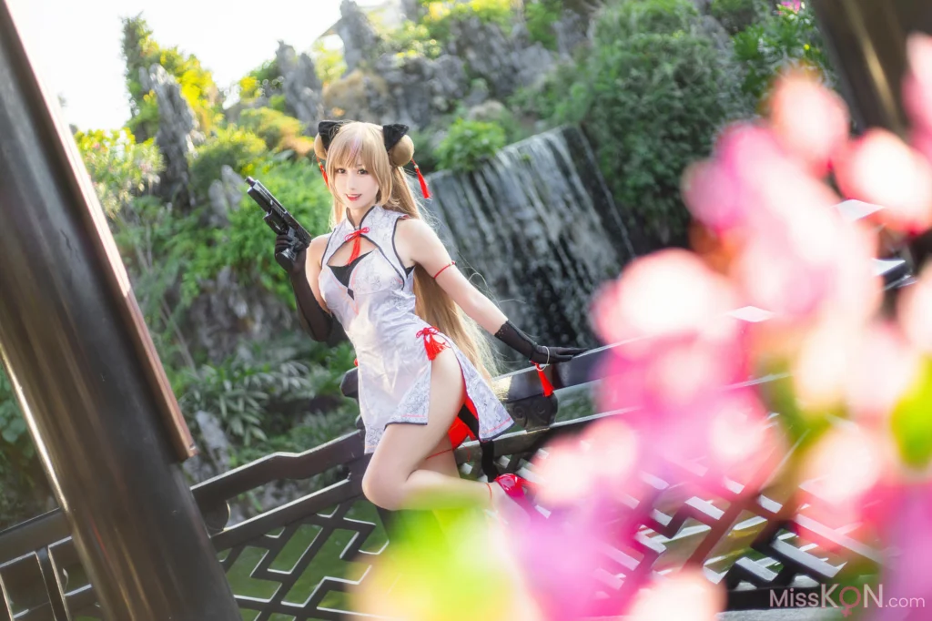 Coser@羽生三未: 少女前线 Mk23 蜂糖花 (18 photos) – Page 2