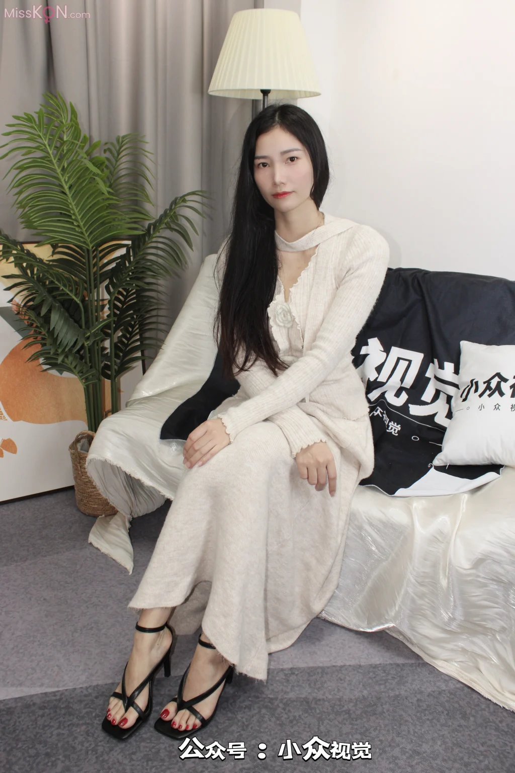 [小众视觉] No.032: 思姐 (111 photos + 1 video)