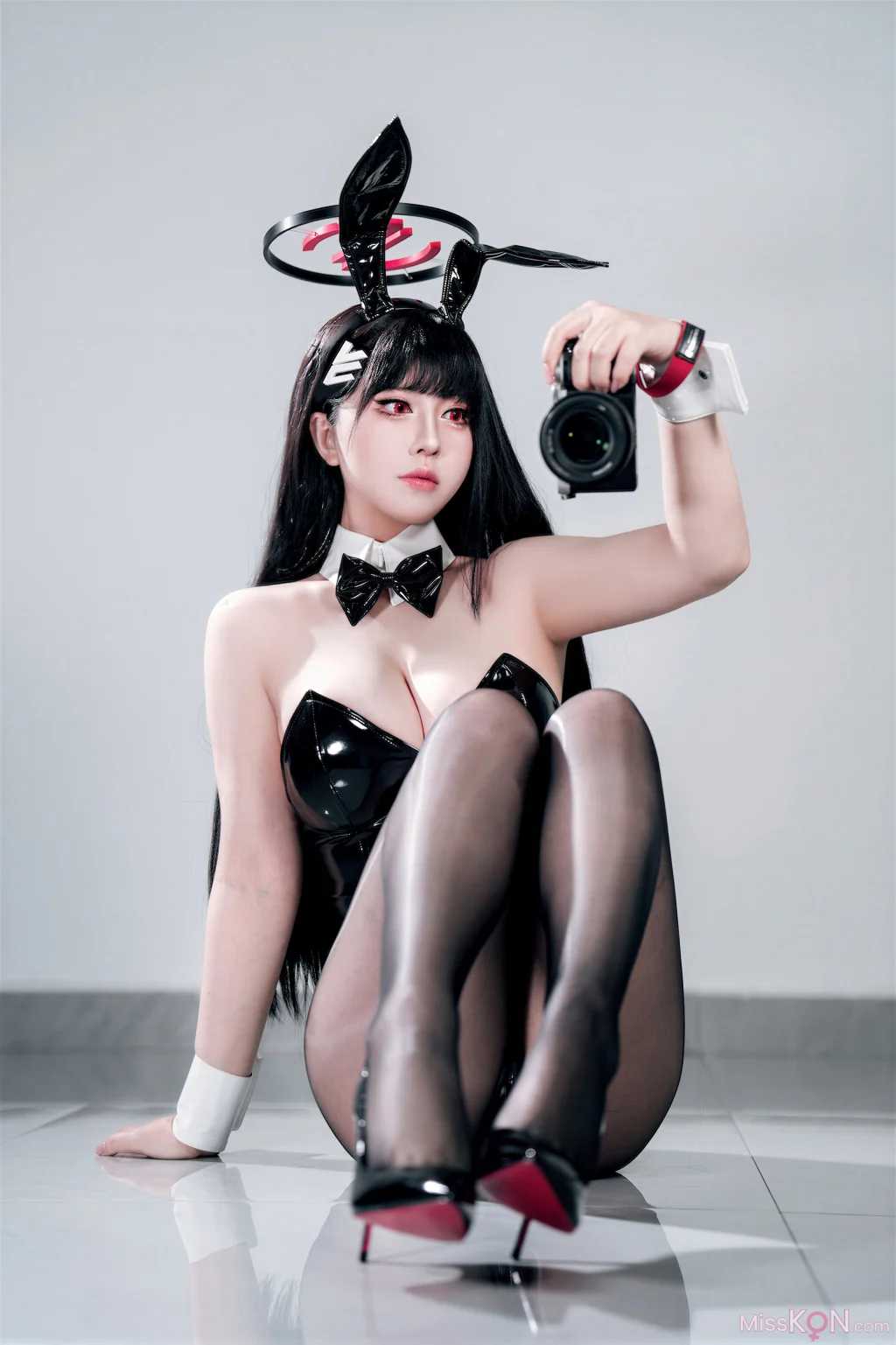 Coser@半半子: 蔚蓝档案 调月莉音兔女郎 (57 photos + 6 videos)