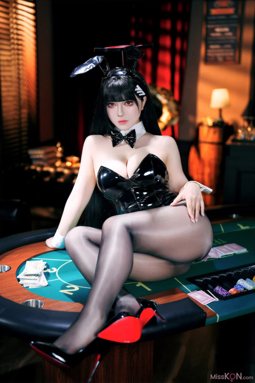 Coser@半半子: 蔚蓝档案 调月莉音兔女郎 (57 photos + 6 videos) – Page 2
