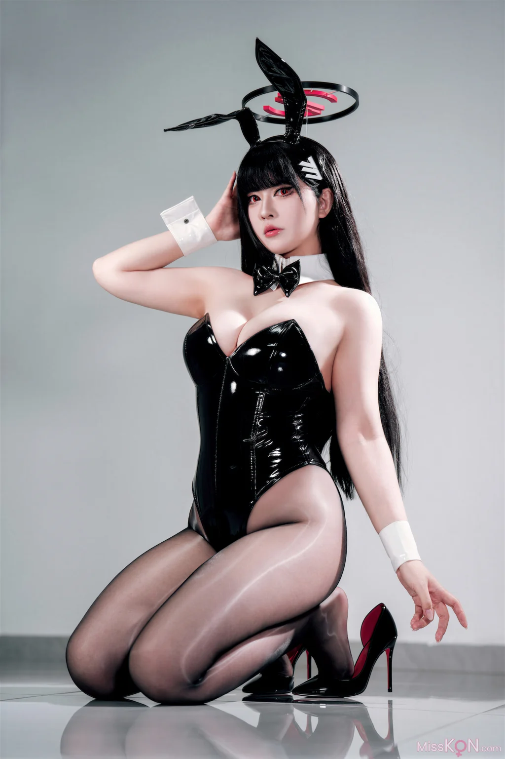 Coser@半半子: 蔚蓝档案 调月莉音兔女郎 (57 photos + 6 videos) – Page 3