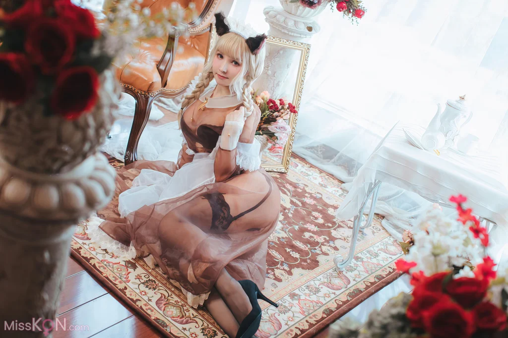 Coser@羽生三未 & 一千只猫薄荷: 透明女仆 (32 photos)