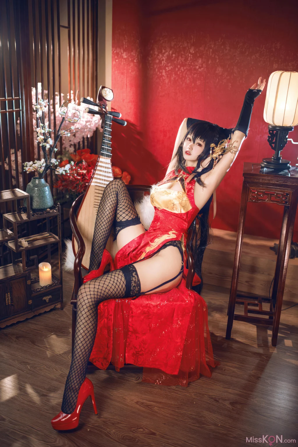 Coser@羽生三未: 碧蓝航线 大凤旗袍 (21 photos)