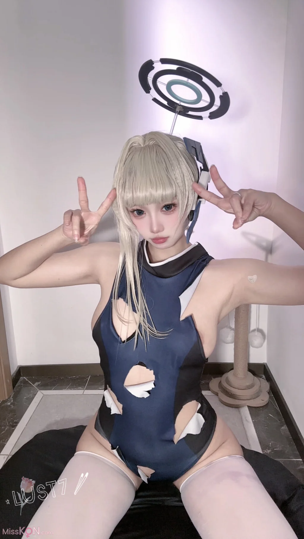 Coser@柒柒要乖哦: 蔚蓝档案 小时竞泳自拍 (80 photos + 1 video) – Page 2