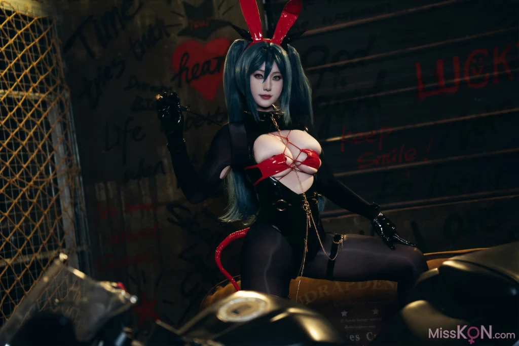 Coser@星澜是澜澜叫澜妹呀: 碧蓝航线 雷根斯堡 (56 photos + 1 video)