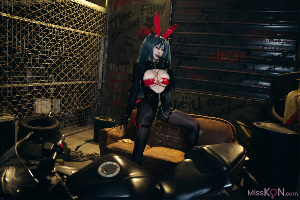 Coser@星澜是澜澜叫澜妹呀: 碧蓝航线 雷根斯堡 (56 photos + 1 video)