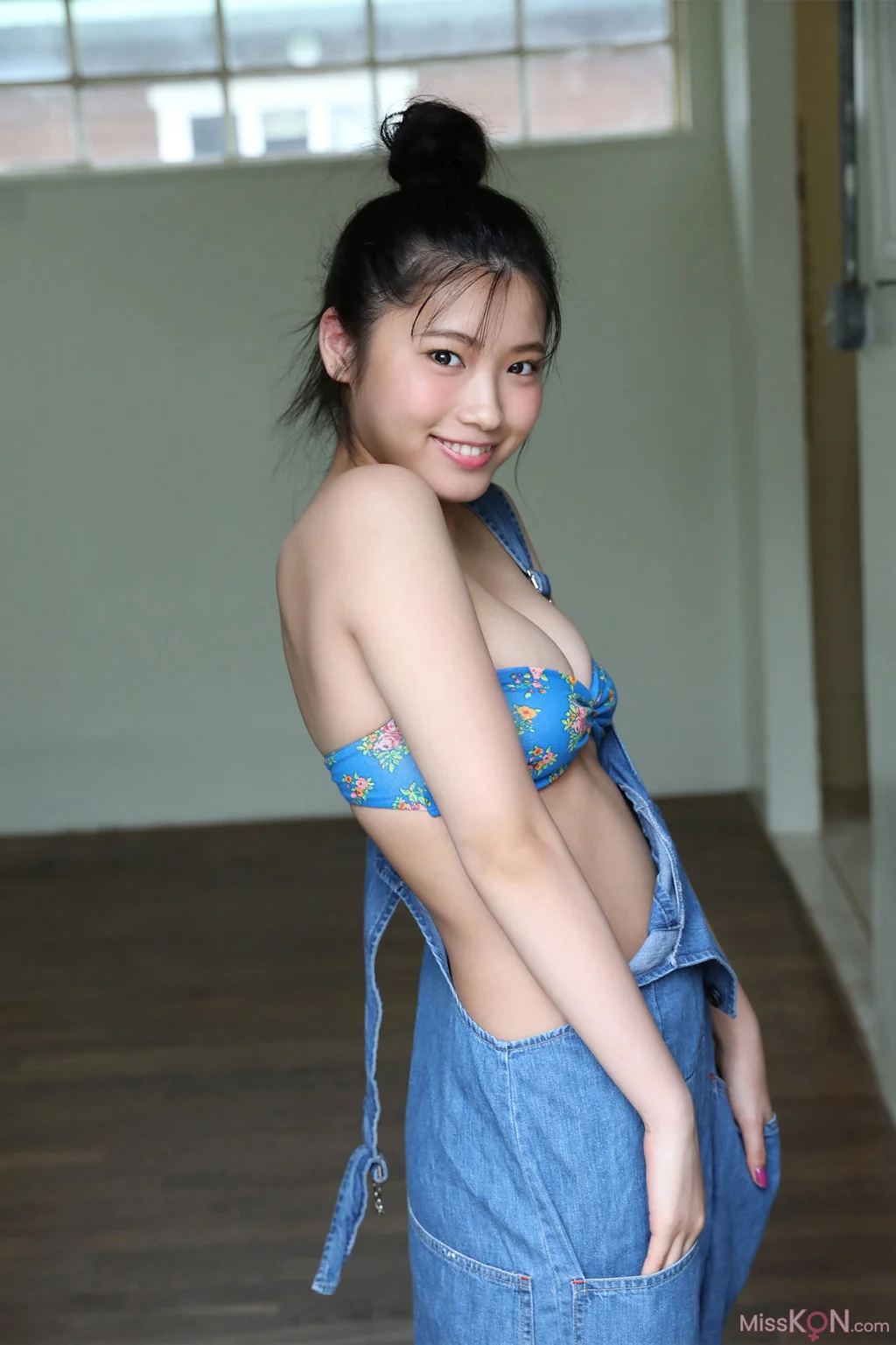 [JP] Airi Furuta (古田愛理): FRIDAYデジタル写真集 「愛しのピュアビキニ Vol.1」 (77 photos)