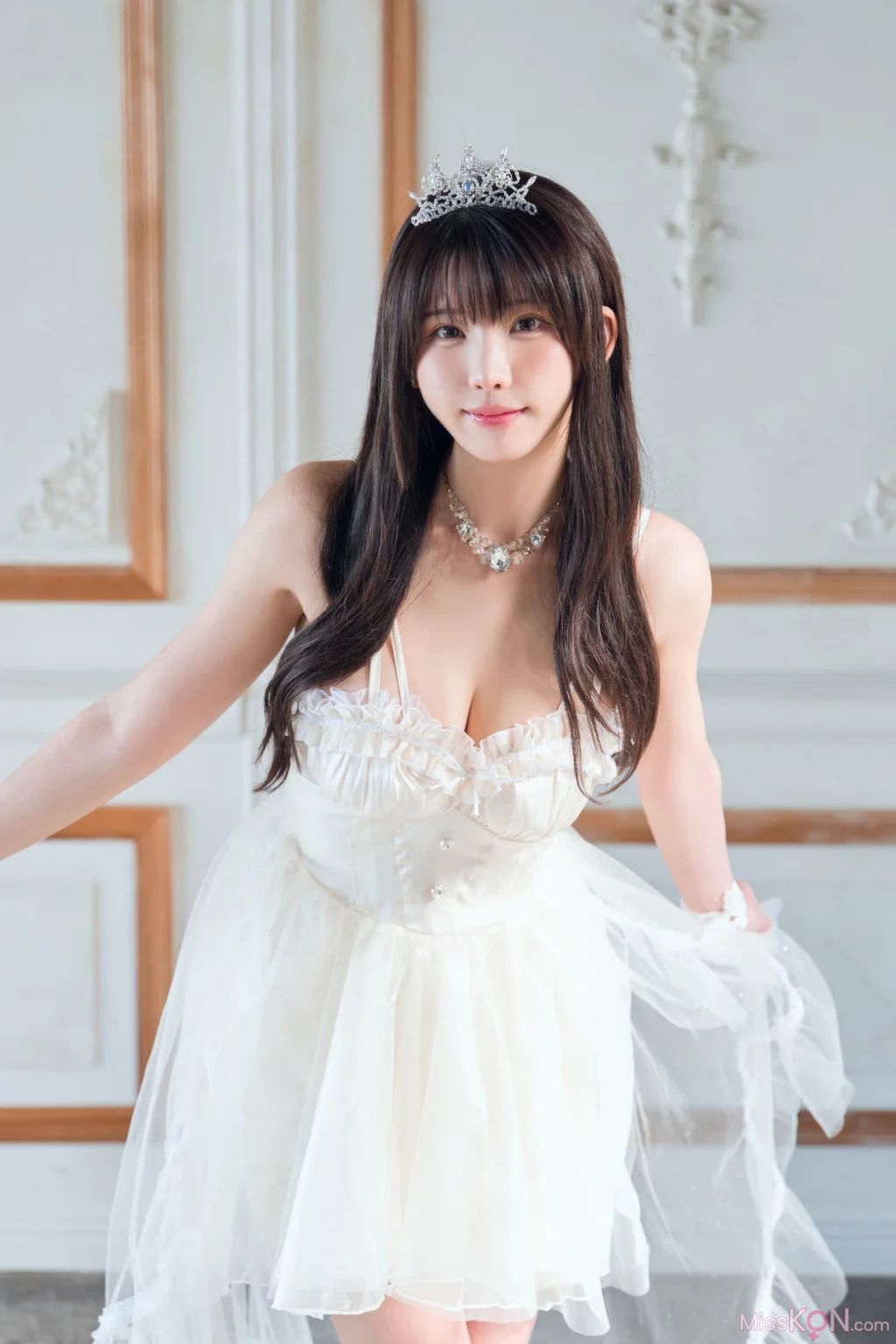 [JP] Enako (えなこ): 漫画アクションデジタル写真集 「姫様の秘め事」 (52 photos)