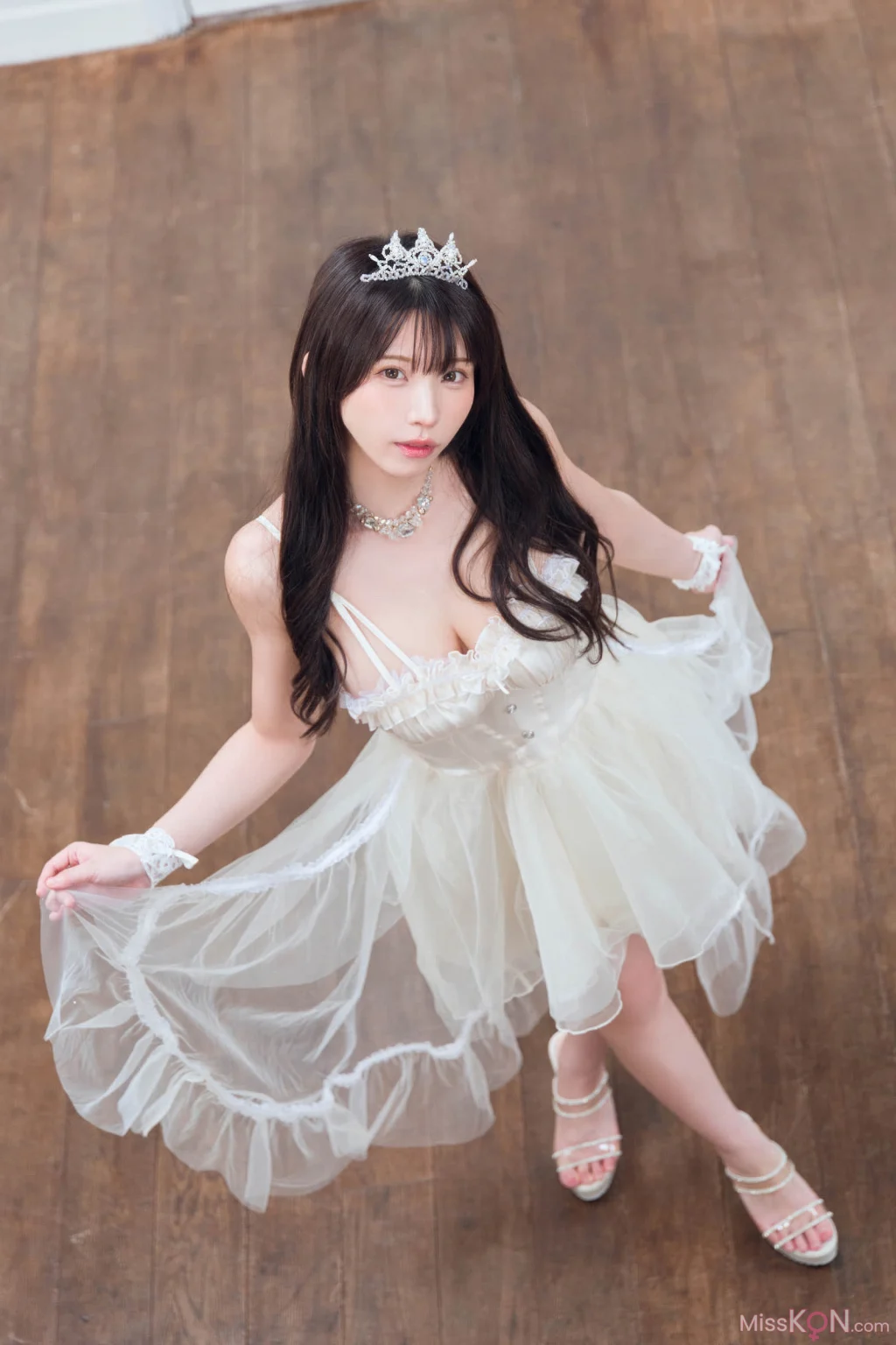 [JP] Enako (えなこ): 漫画アクションデジタル写真集 「姫様の秘め事」 (52 photos)