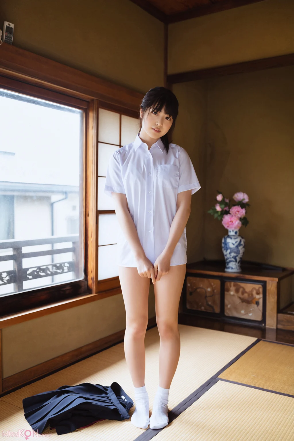 [JP] Rio Yoshida (吉田莉桜): Platinum FLASHデジタル写真集 移ろいゆくは、花の如し (96 photos)