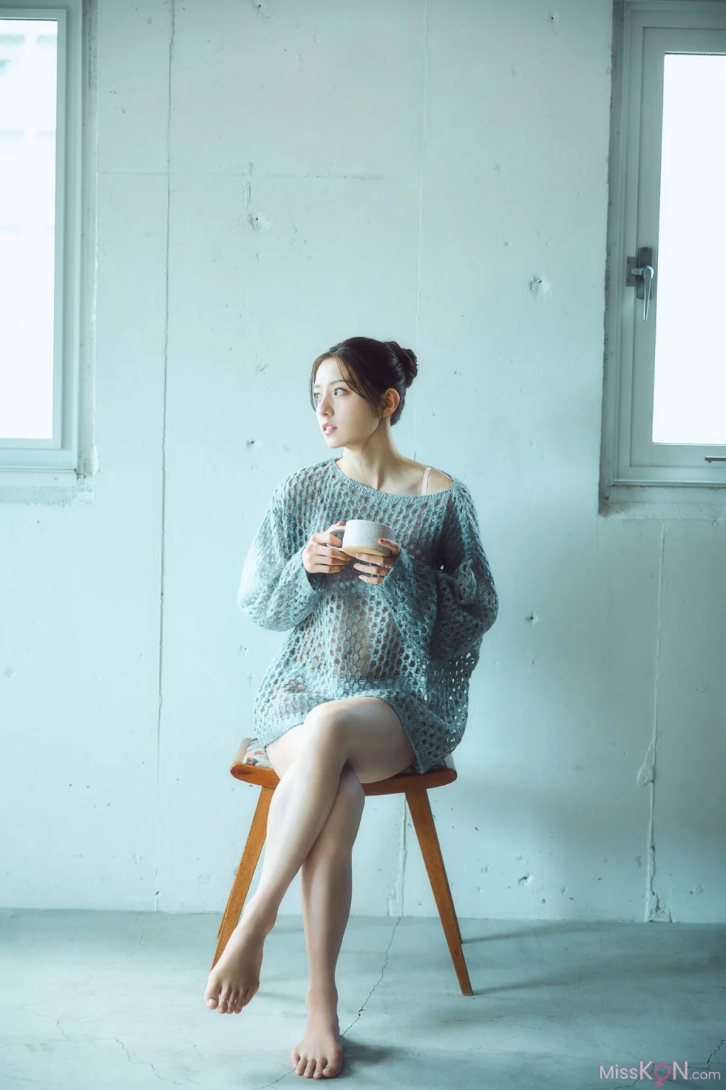 [JP] Kanon Miyahara (宮原華音): 〈Part2〉 戦う女グラフィティ ヤンマガデジタル写真集 (39 photos)