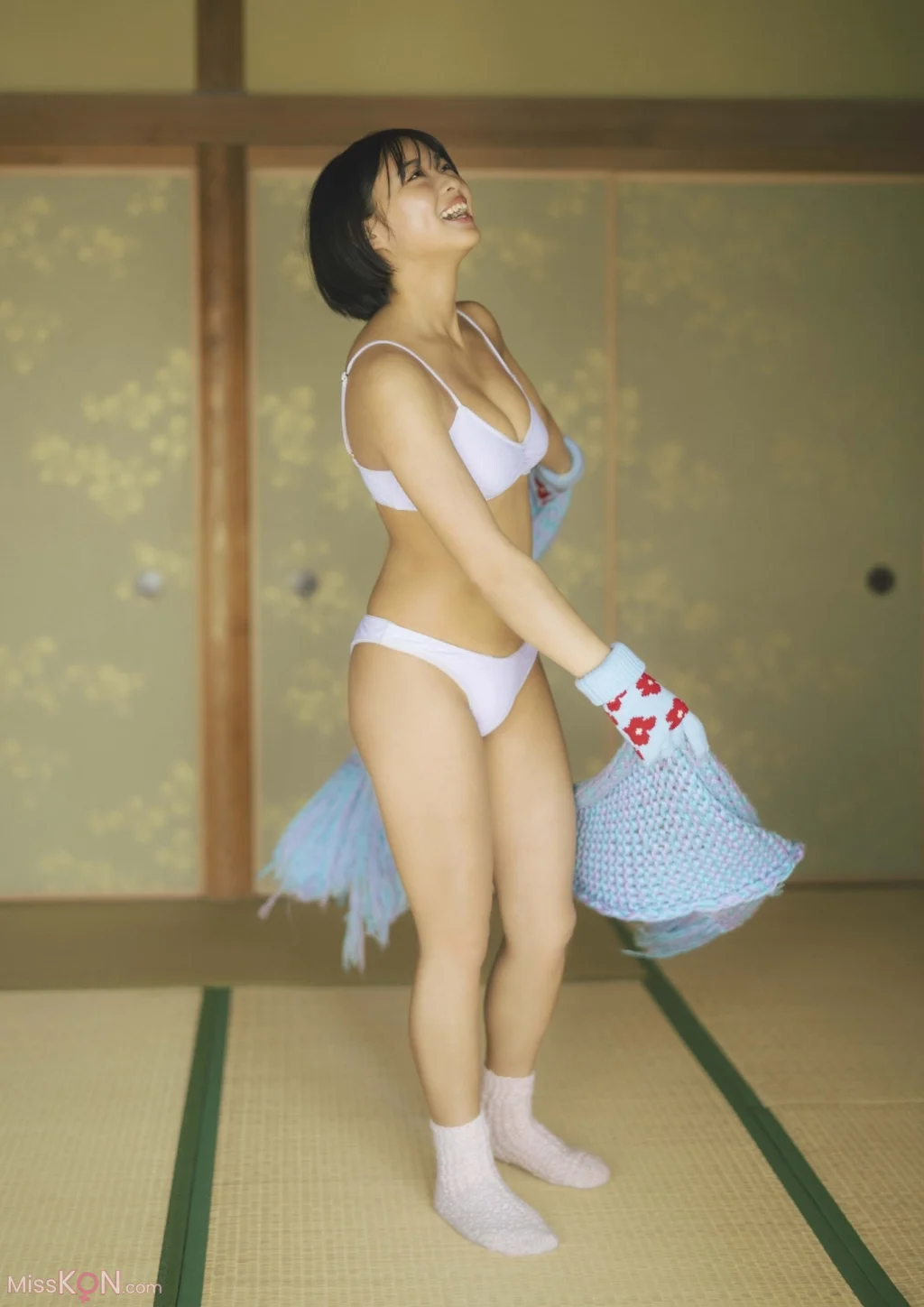 [JP] Miku Kuwajima (桑島海空): Never Ending Summer Time【STRiKE！ DIGITAL PHOTOBOOK 049】 (67 photos)