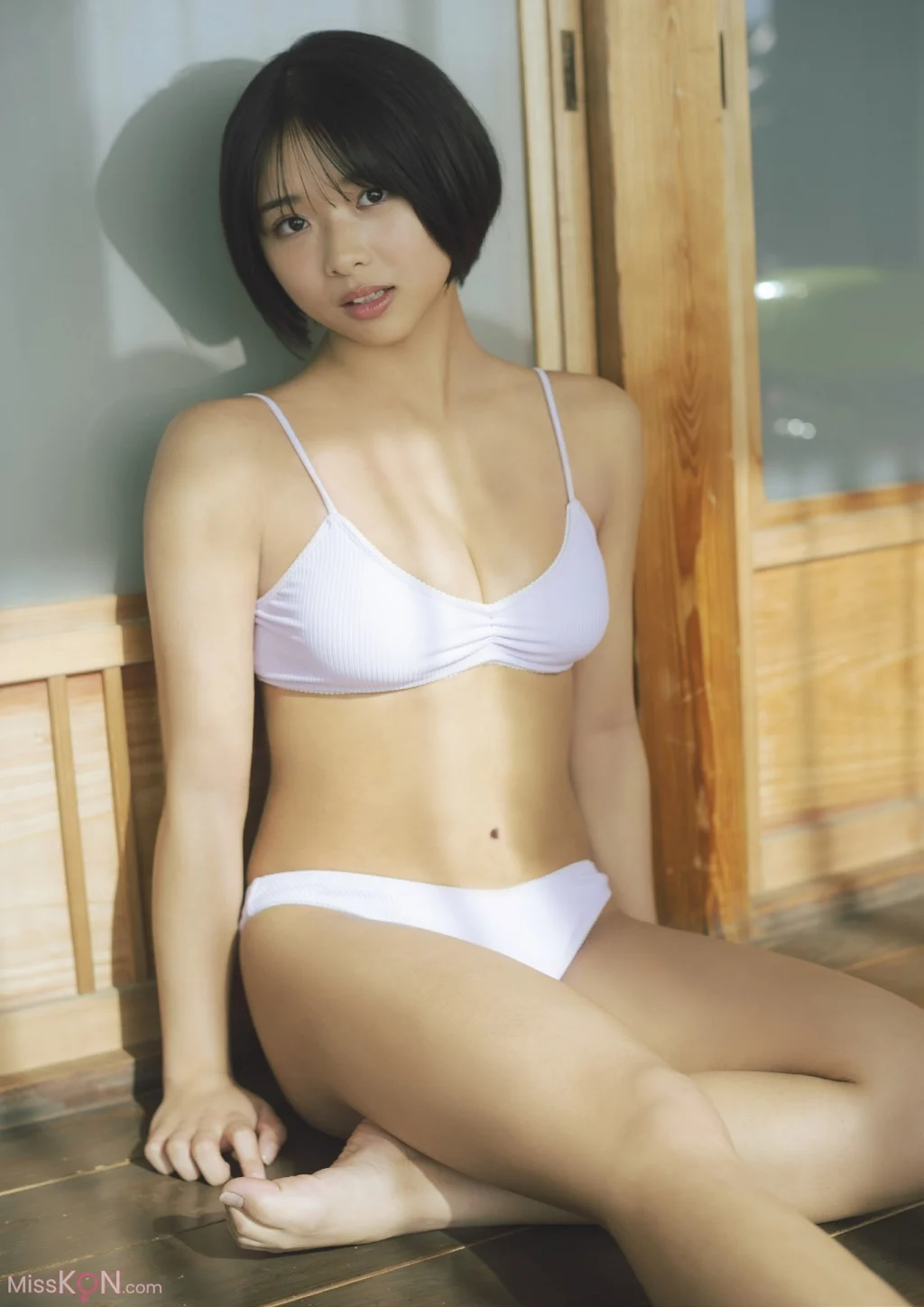 [JP] Miku Kuwajima (桑島海空): Never Ending Summer Time【STRiKE！ DIGITAL PHOTOBOOK 049】 (67 photos)