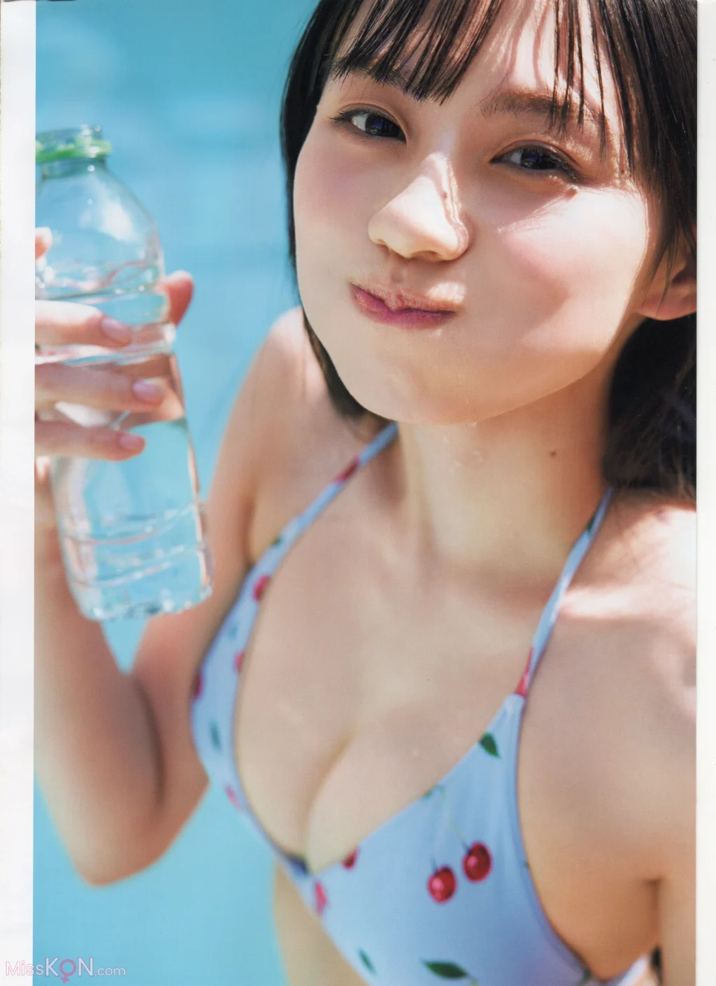 [JP] Nagi Inoue (井上和): 乃木坂46川﨑桜 1st写真集『エチュード』 (159 photos) – Page 2