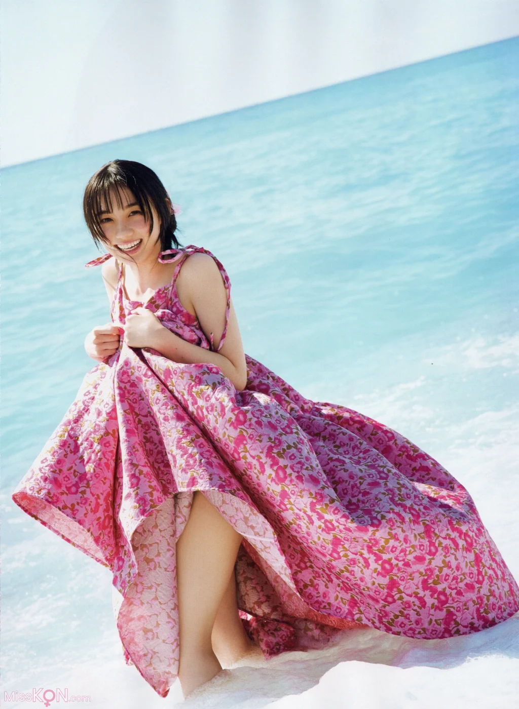 [JP] Nagi Inoue (井上和): 乃木坂46川﨑桜 1st写真集『エチュード』 (159 photos) – Page 3