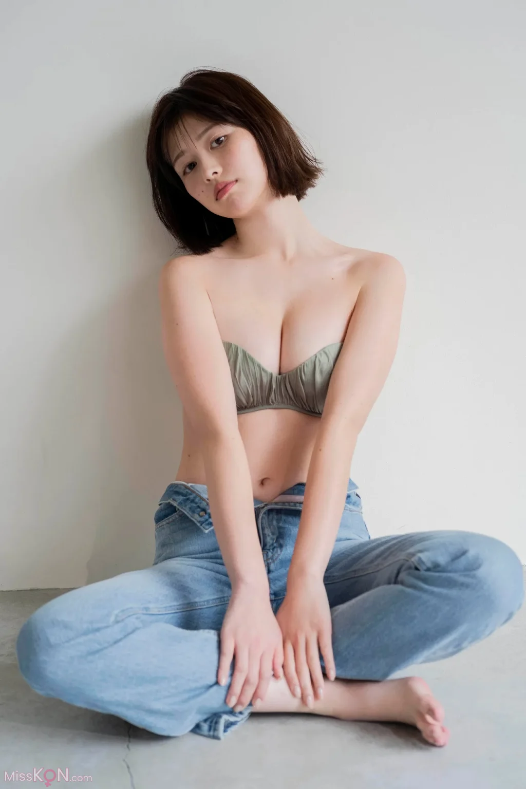 [JP] Yuzuha Saeki (冴木柚葉): マンスリーガール047 「完全未発表100カット＆ムービー」 (100 photos + 1 video) – Page 2