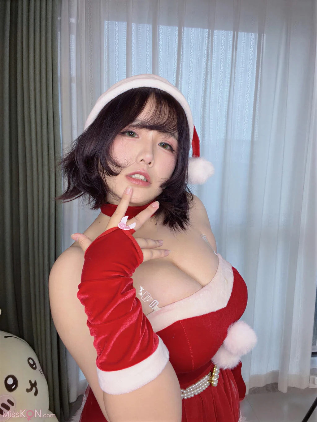 Coser@阿半今天很开心: 2025年圣诞自拍 (65 photos + 4 videos)