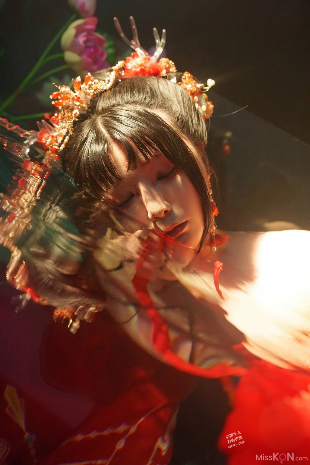 Coser@落落Raku: 赤龍姬 (59 photos + 1 video)