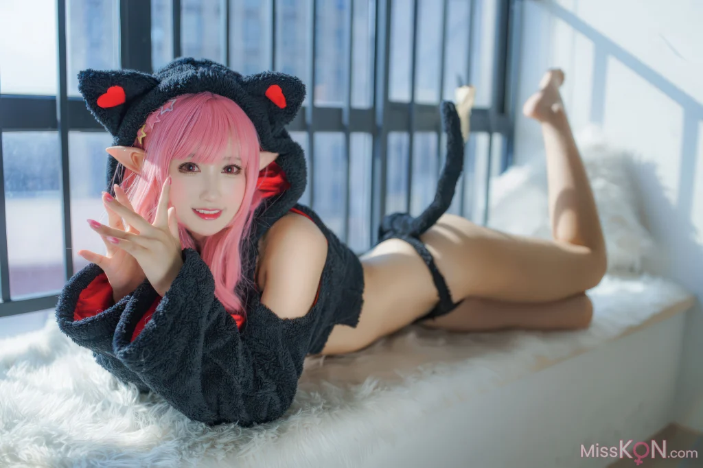 Coser@羽生三未: 礼物猫 (26 photos)