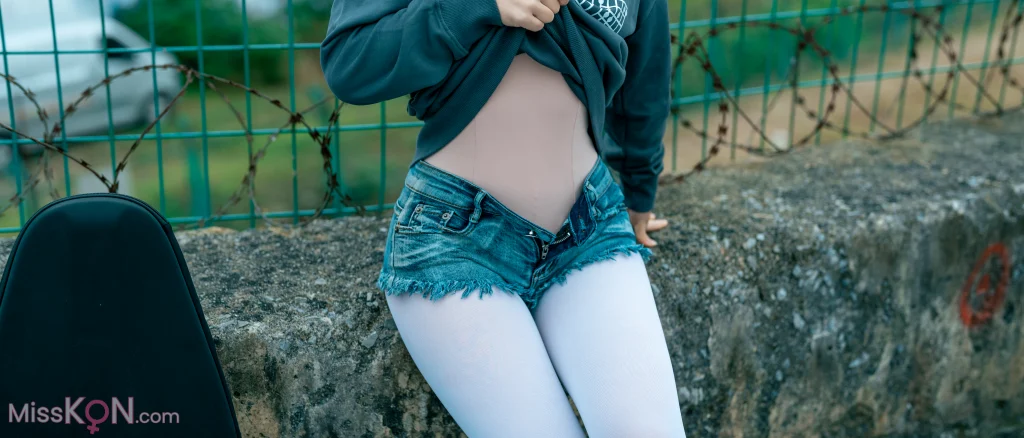 Coser@叫兽: 蘑菇头 吉他妹妹 (35 photos)