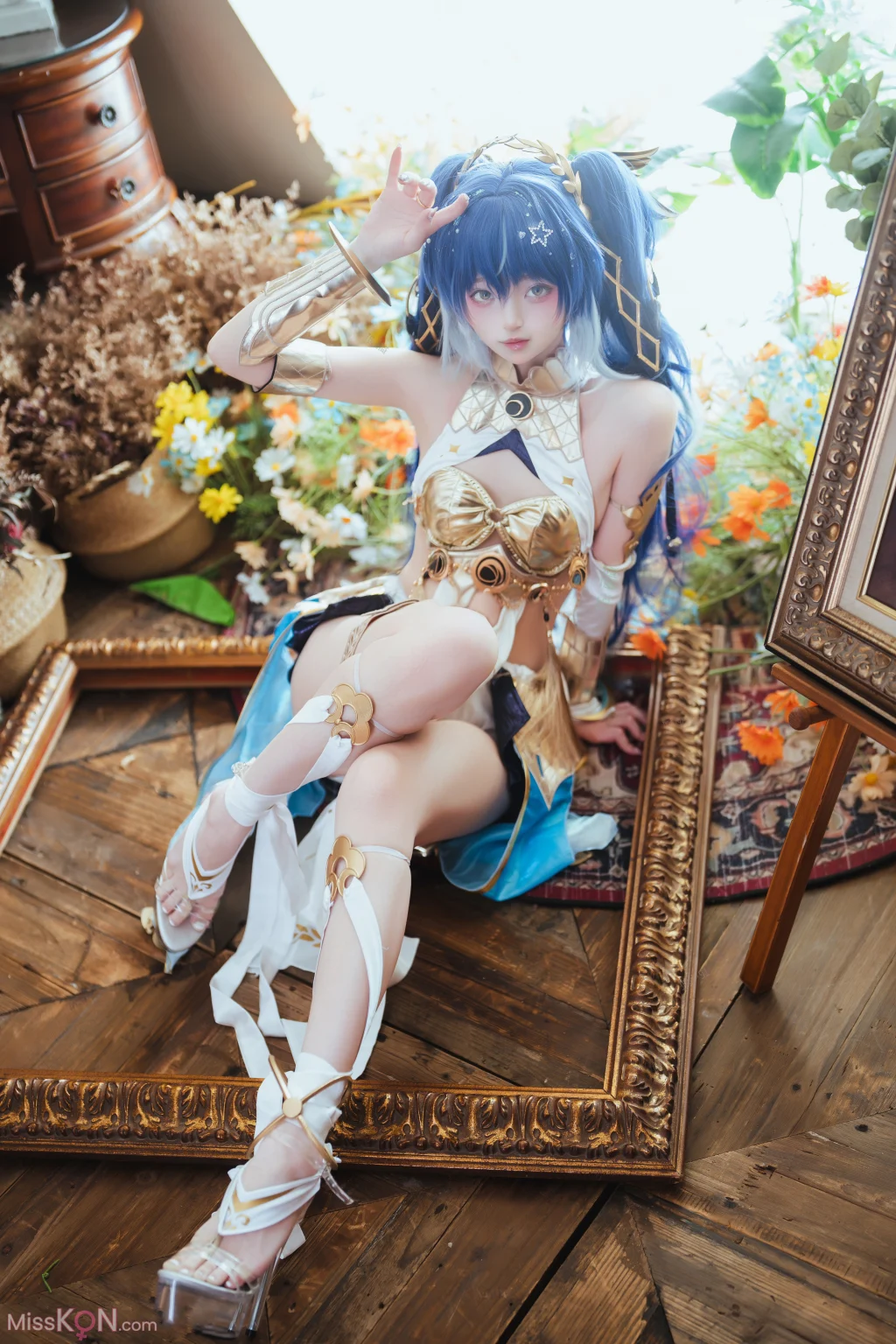 Coser@Irisuare(愛莉): 鸣潮 尤诺 (29 photos)