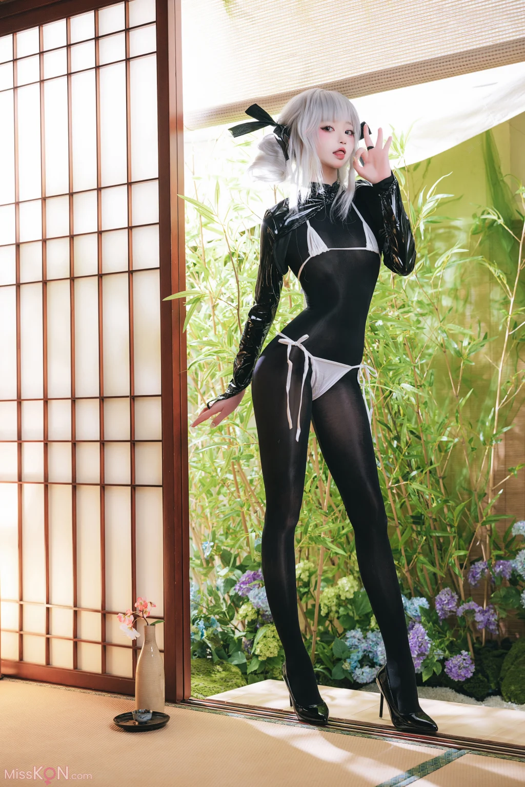 Coser@Irisuare(愛莉): Nikke White Rabbit (17 photos)