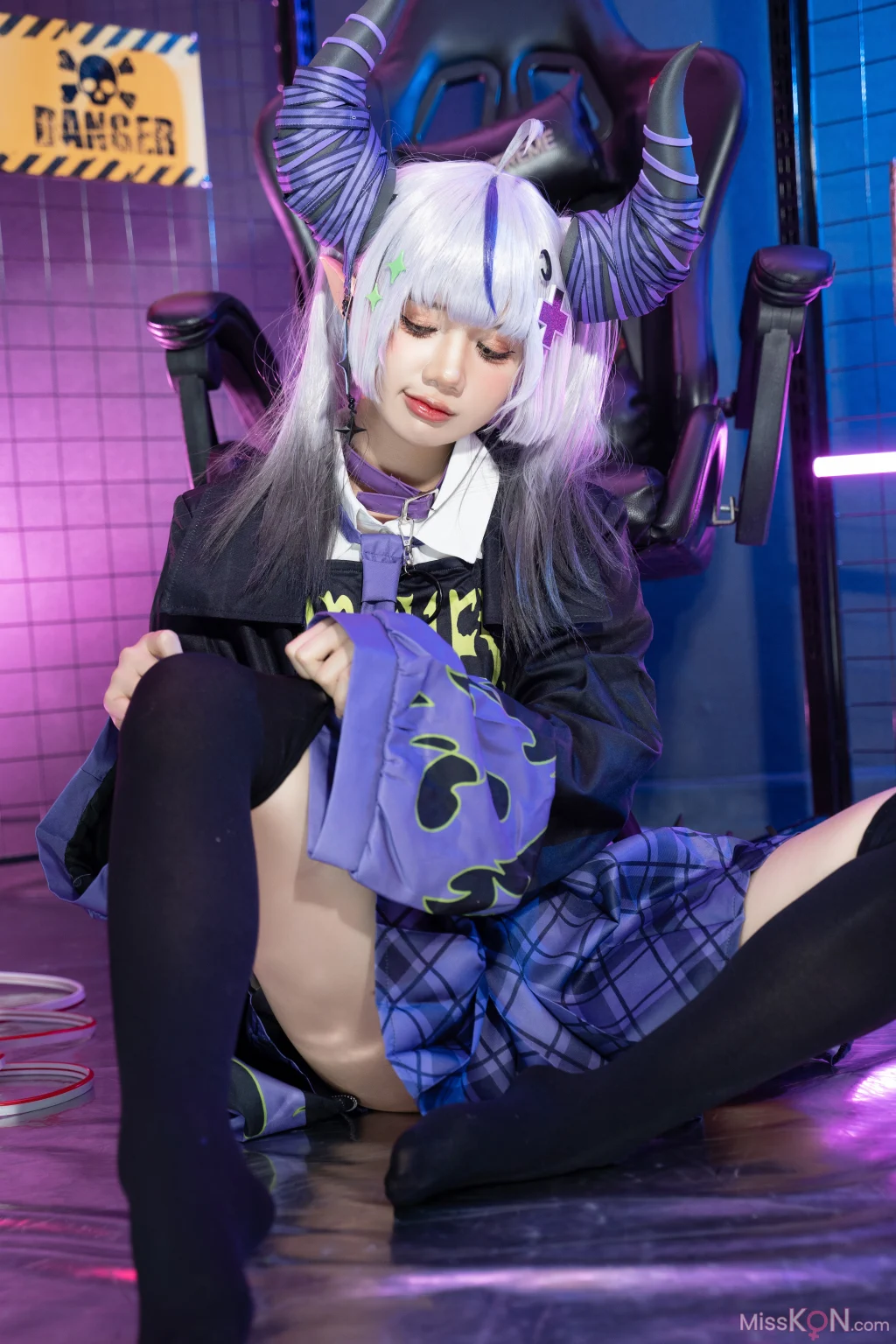 Coser@PoppaChan: Laplus Darkness (Hololive) (161 photos + 11 videos)