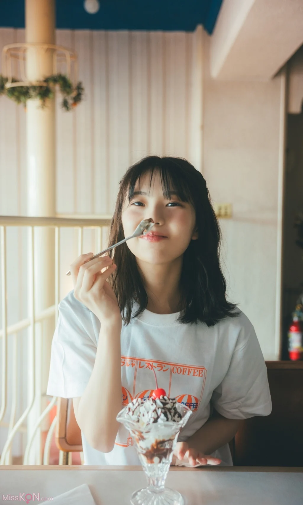 [JP] Kikuchi Hina (菊地姫奈): デジタル写真集「Weekender」(non-no PHOTO BOOK) (145 photos)