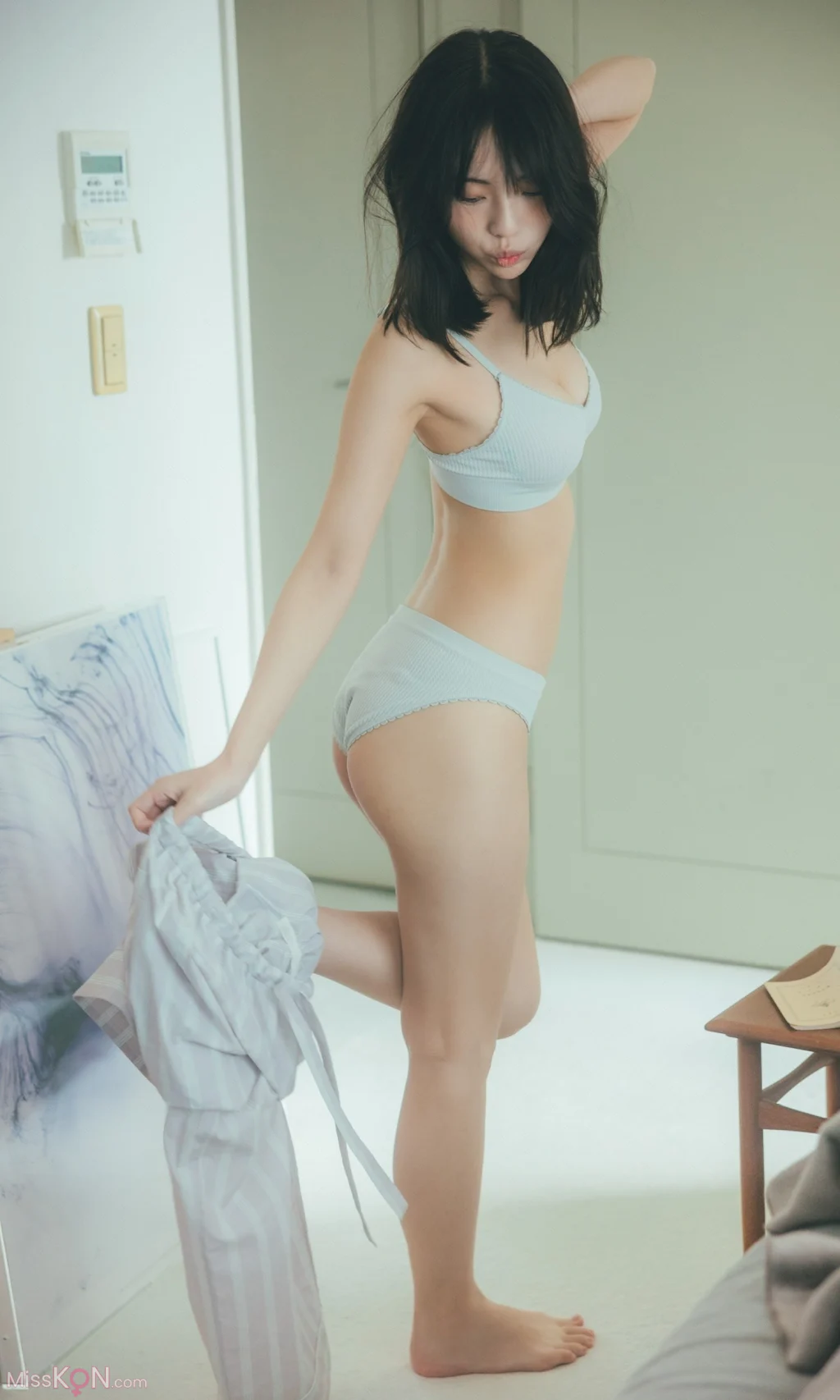 [JP] Kikuchi Hina (菊地姫奈): デジタル写真集「Weekender」(non-no PHOTO BOOK) (145 photos) – Page 2
