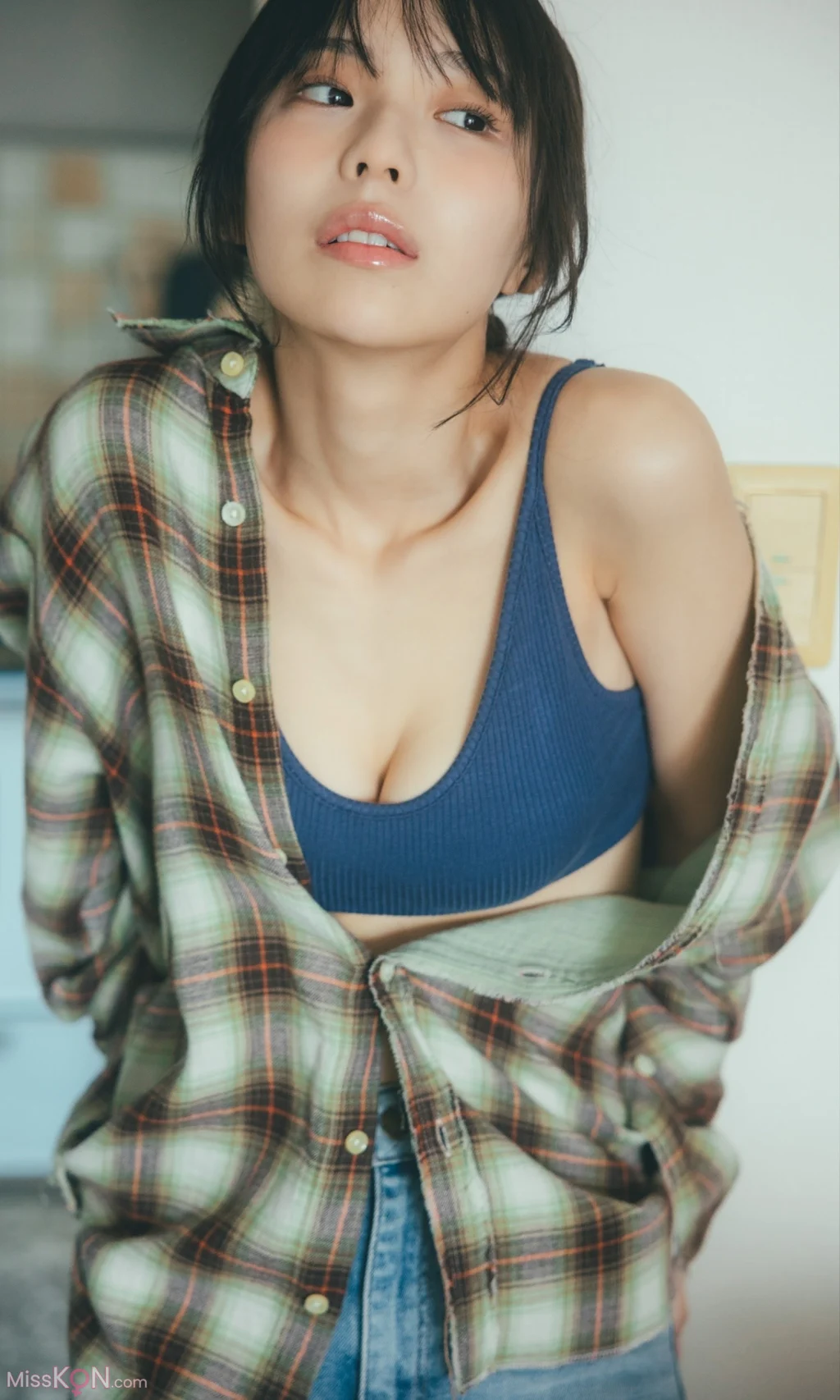 [JP] Kikuchi Hina (菊地姫奈): デジタル写真集「Weekender」(non-no PHOTO BOOK) (145 photos) – Page 2