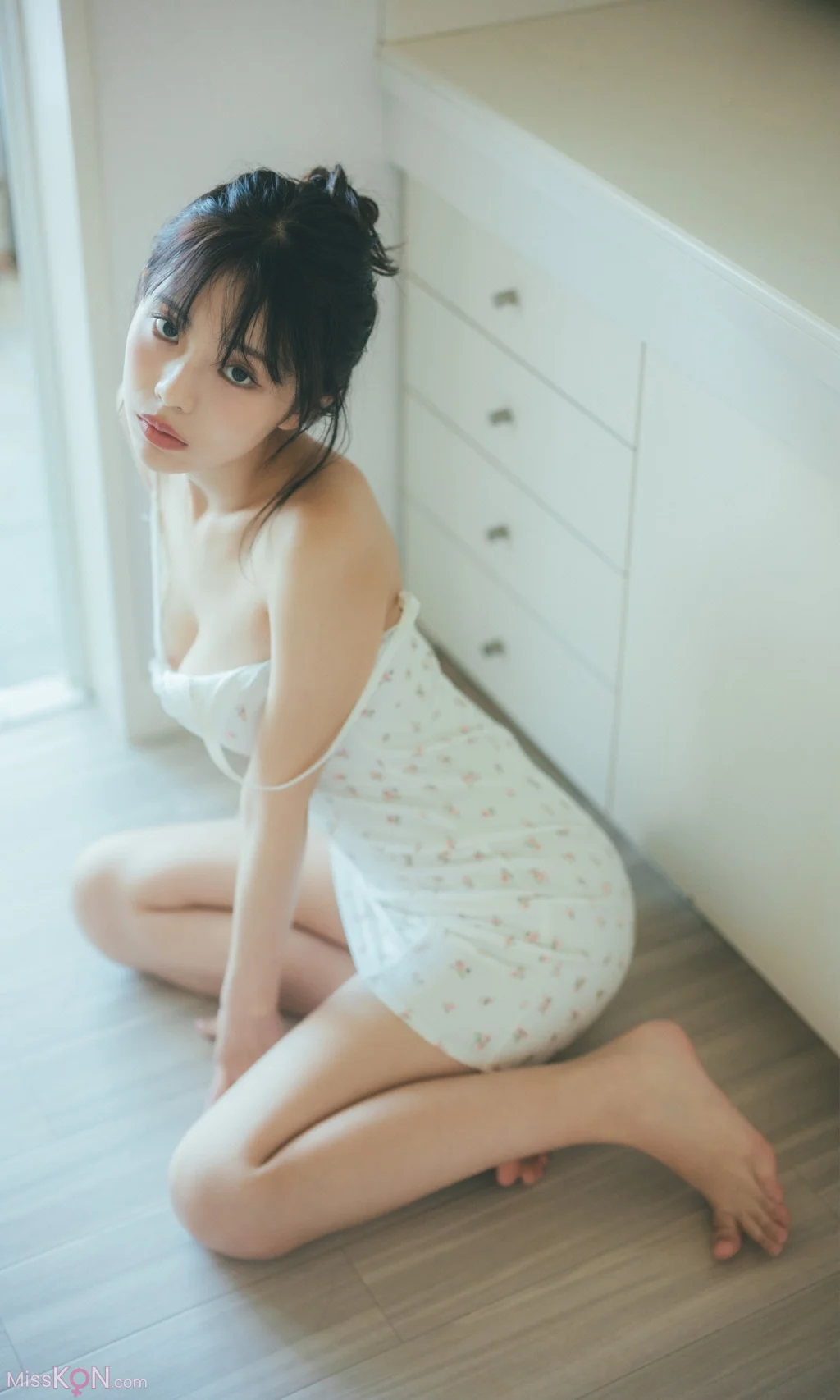 [JP] Kikuchi Hina (菊地姫奈): デジタル写真集「Weekender」(non-no PHOTO BOOK) (145 photos) – Page 2