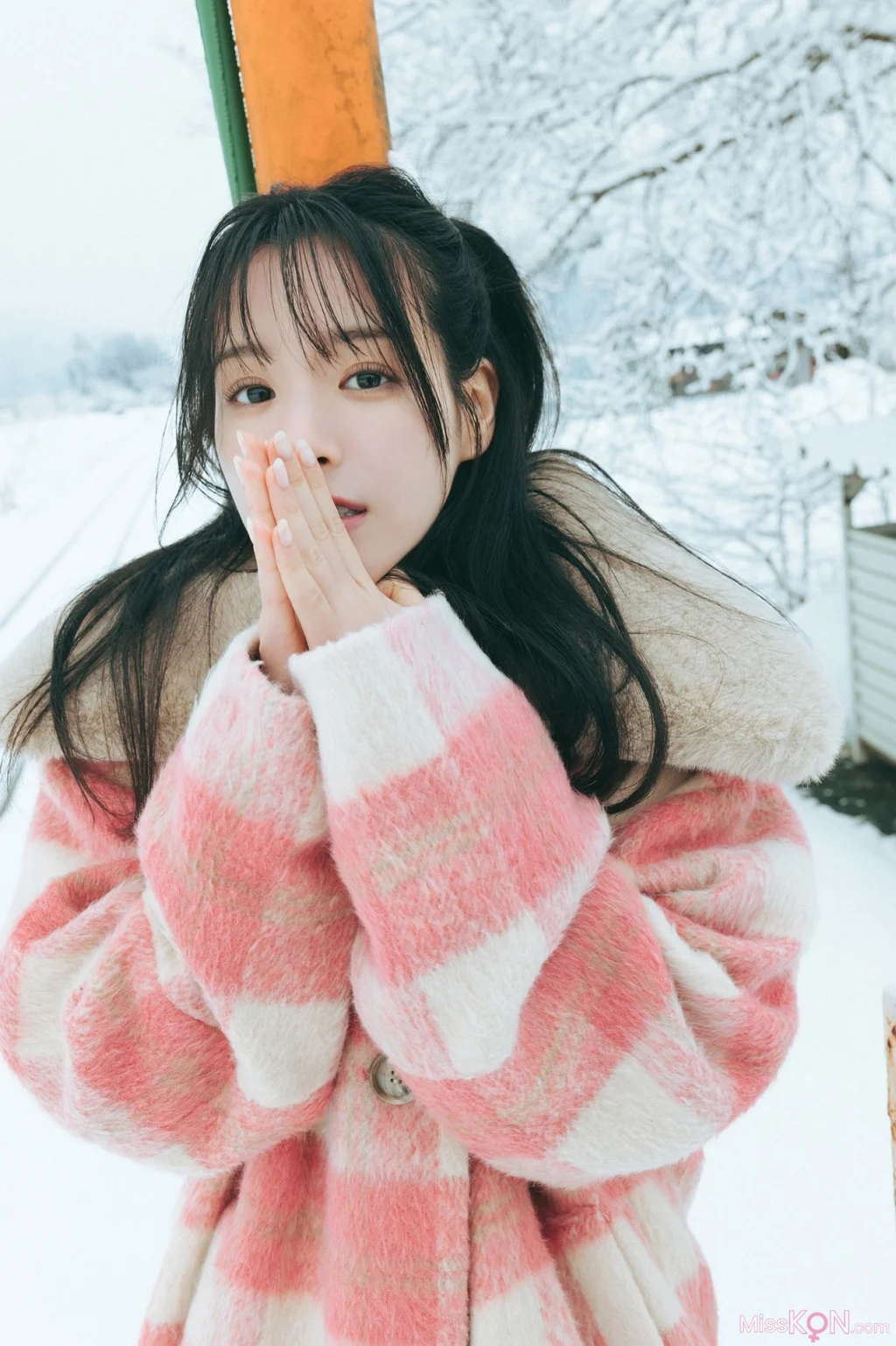 [JP] Kurea Hazuki (葉月くれあ): 【増量版 全50P】ヤンマガアザーっす！＜YM2025年14号未公開カット＞ ヤンマガデジタル写真集 (57 photos)