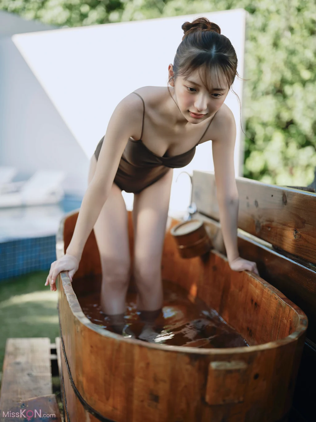 [JP] Runa Ichinose (一ノ瀬瑠菜):  DMM限定版 「新しい風。」【ヤングチャンピオンデジグラ】 (102 photos) – Page 3