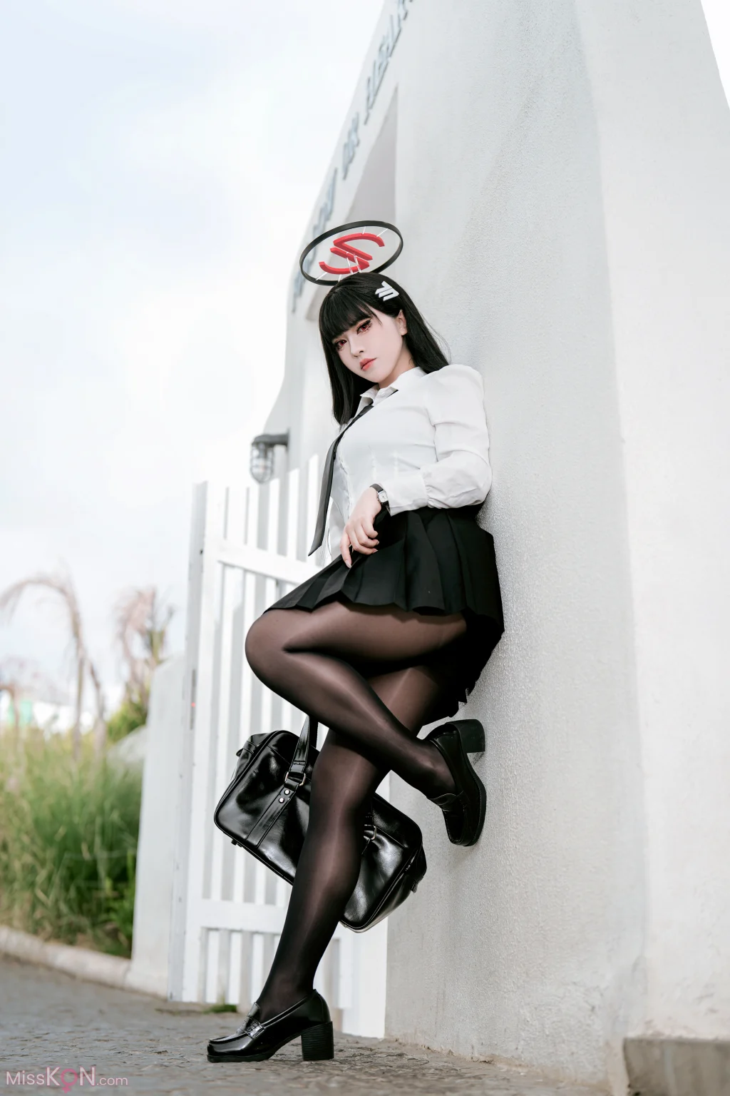 Coser@半半子: 蔚蓝档案 调月莉音 制服+竞泳 (64 photos + 5 videos)