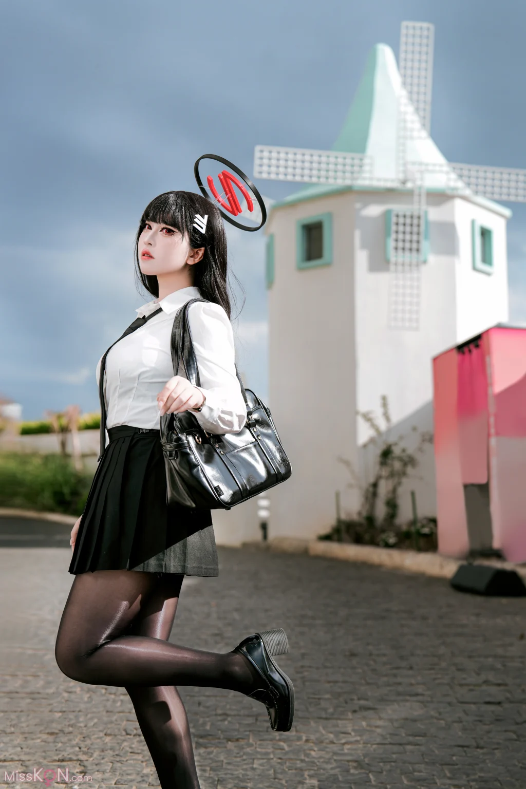 Coser@半半子: 蔚蓝档案 调月莉音 制服+竞泳 (64 photos + 5 videos) – Page 2