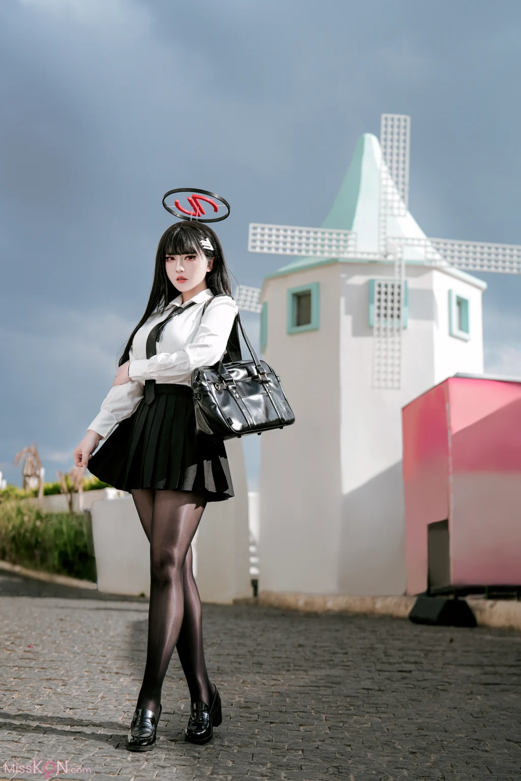Coser@半半子: 蔚蓝档案 调月莉音 制服+竞泳 (64 photos + 5 videos) – Page 2
