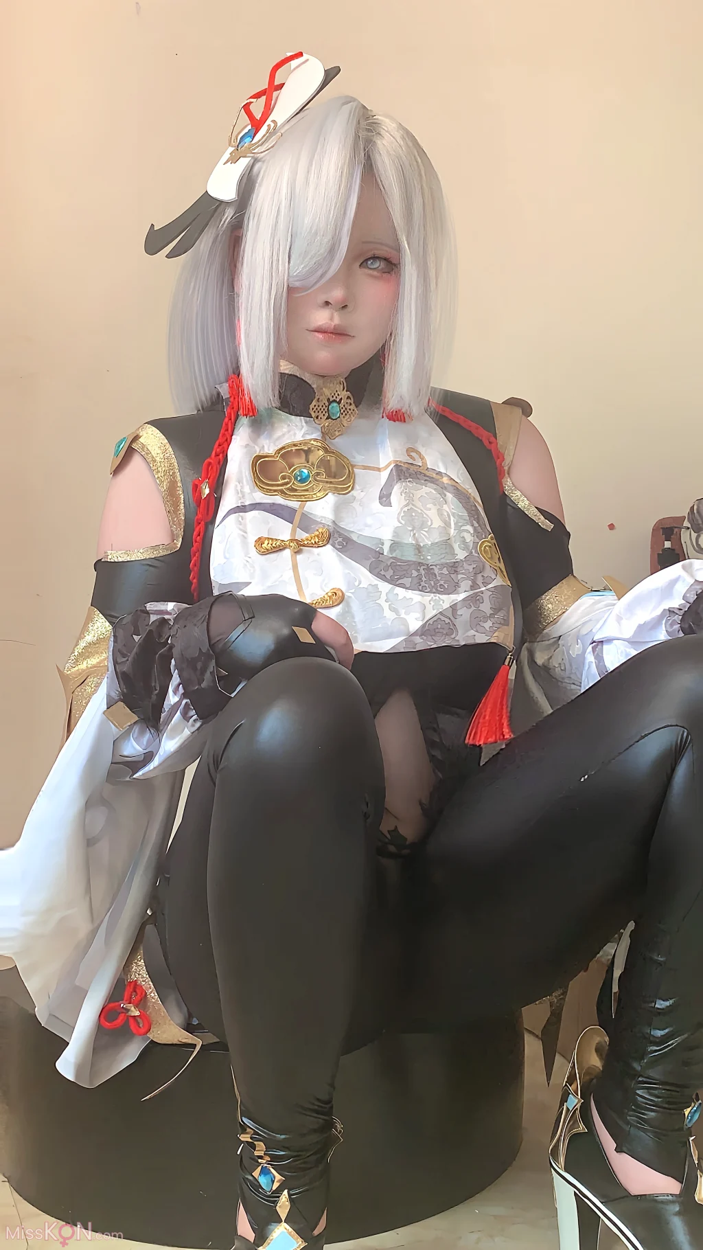 Coser@純愛neko: 原神-申鹤 (50 photos)