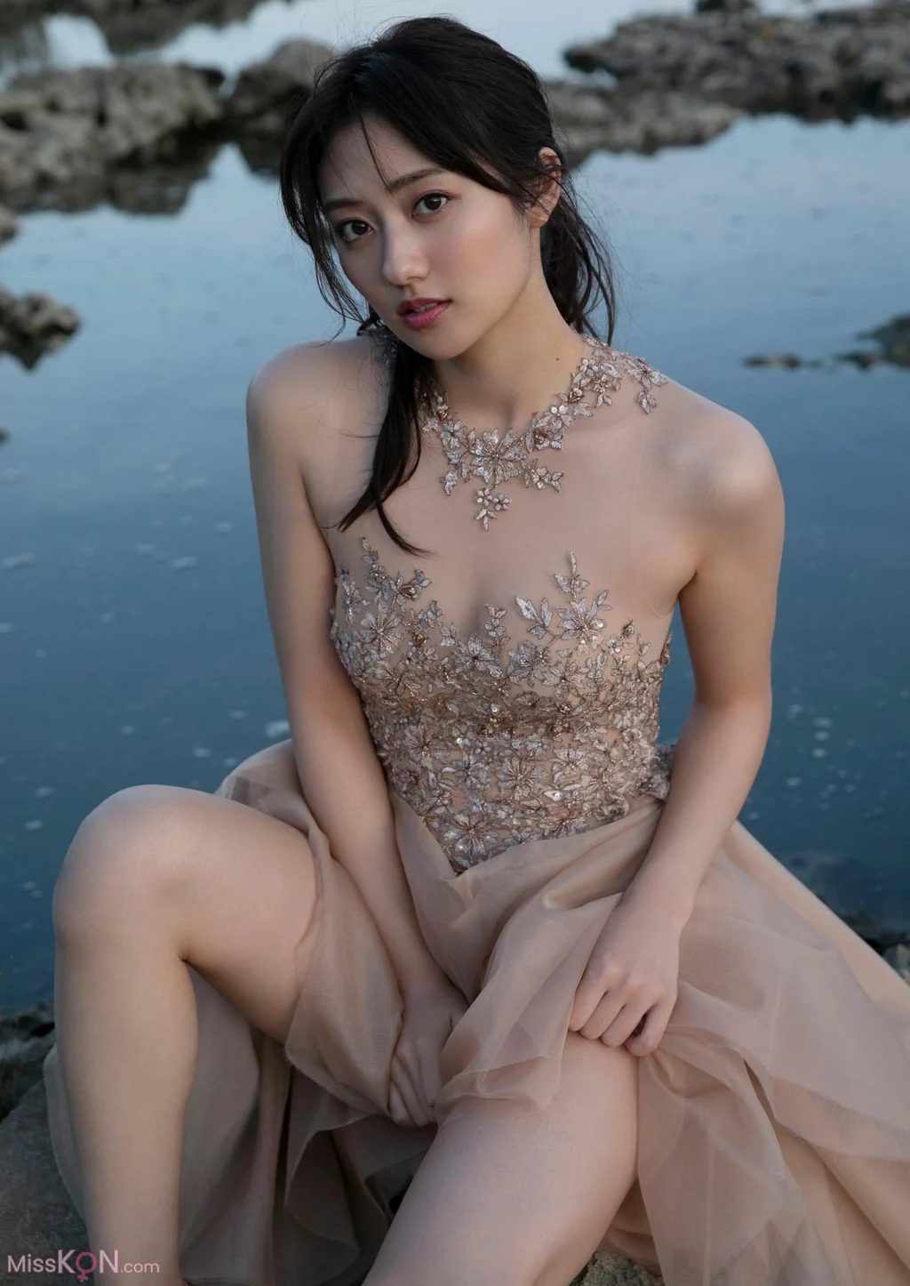 [JP] Okuyama Kazusa (奥山かずさ): Brilliant Body スピサン グラビアフォトブック (38 photos)