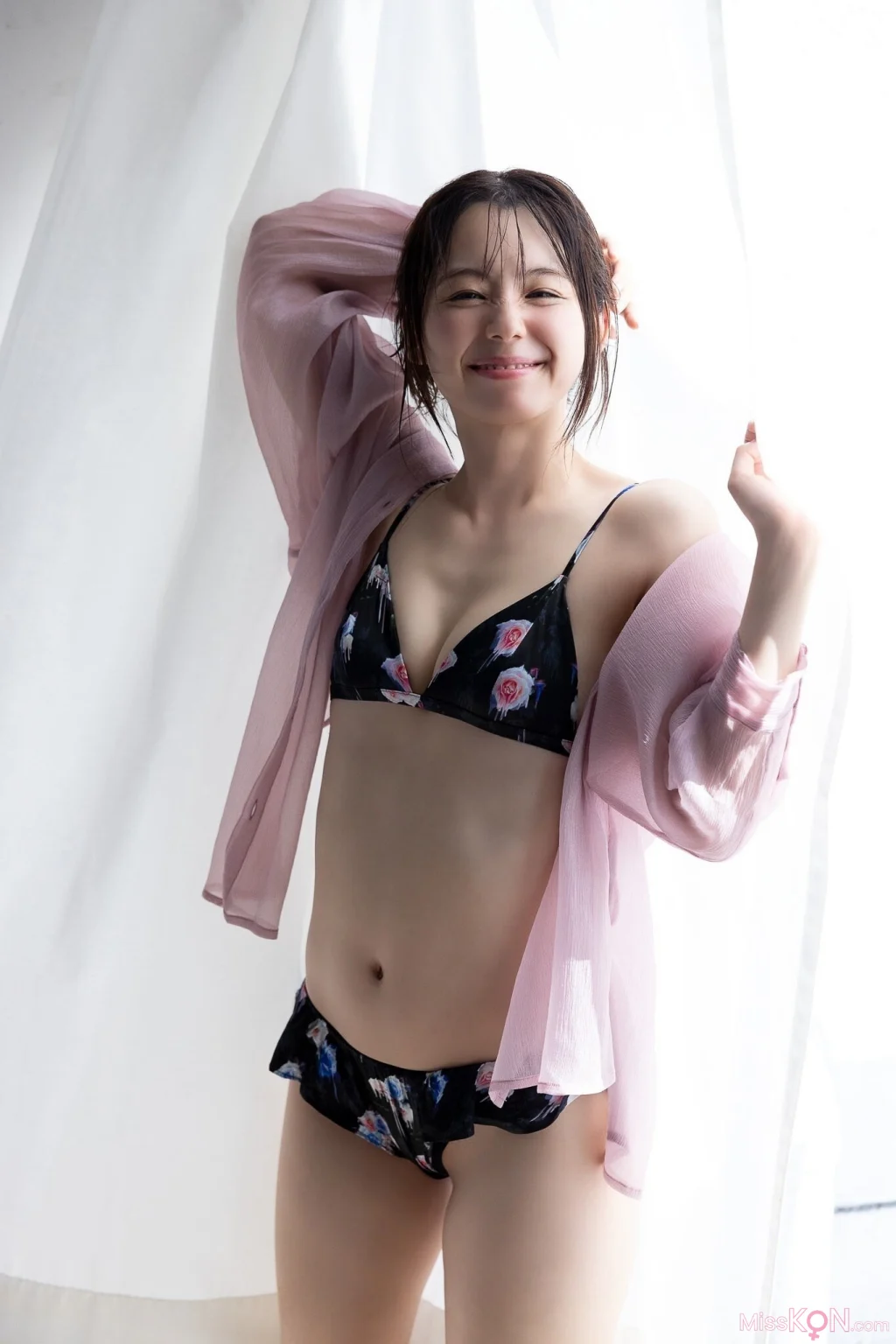 [JP] Rina Koike (小池里奈): 「変わらない愛らしさ」ＳＰＡ！グラビアン魂デジタル写真集 (ＳＰＡ！ＢＯＯＫＳ) (63 photos)
