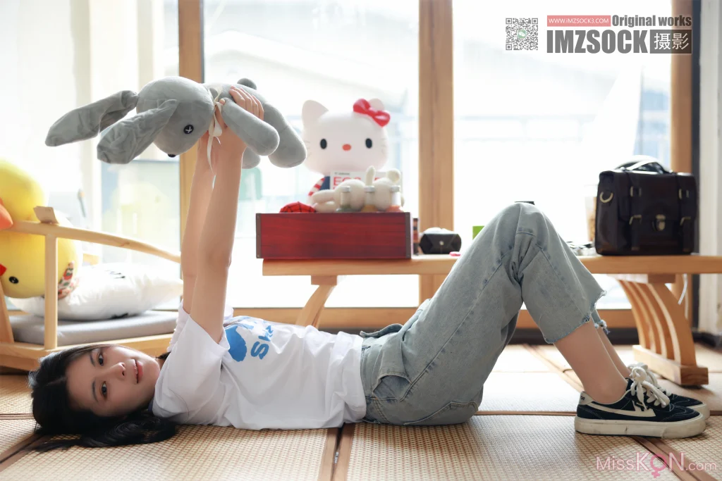 [MZSOCK爱美足] No.379: 美琳 (97 photos)