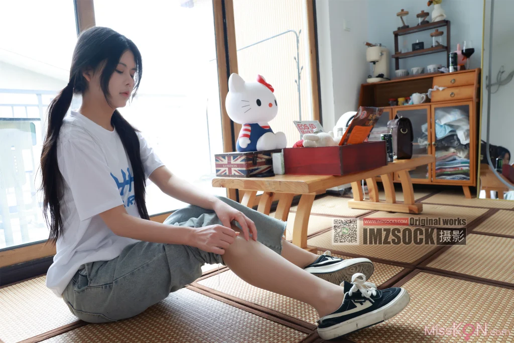 [MZSOCK爱美足] No.379: 美琳 (97 photos)