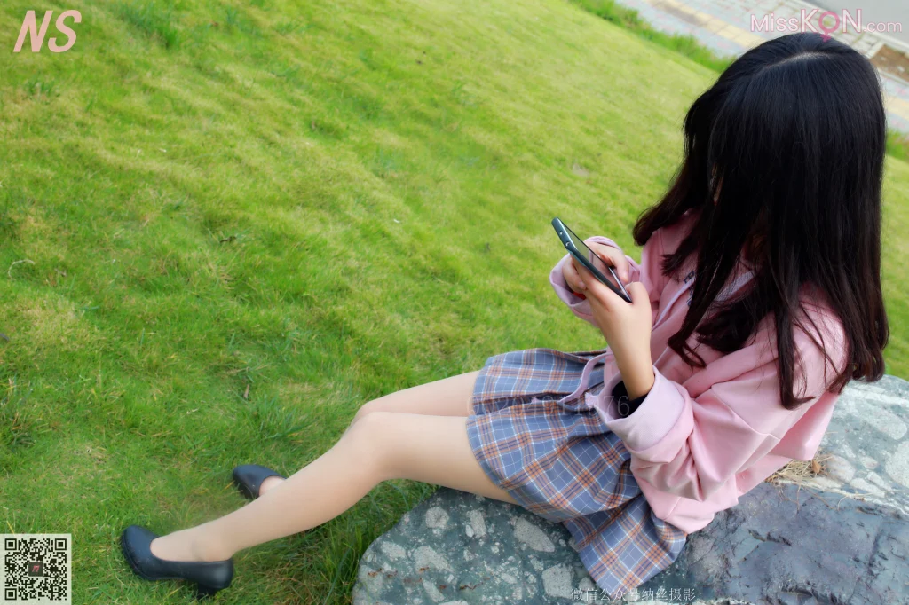 [NS纳丝摄影] No.075: 香草 车上肉丝诱惑 (61 photos)