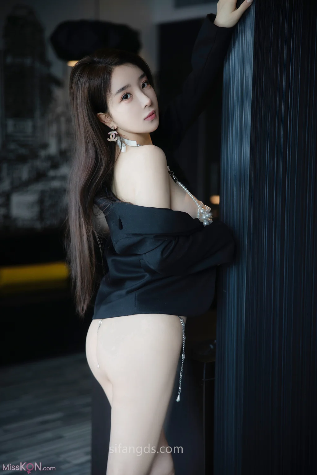[XR Uncensored] 雨儿酱eve: R18 秀人网模特 内購私拍 珍珠情趣 (115 photos + 2 videos)