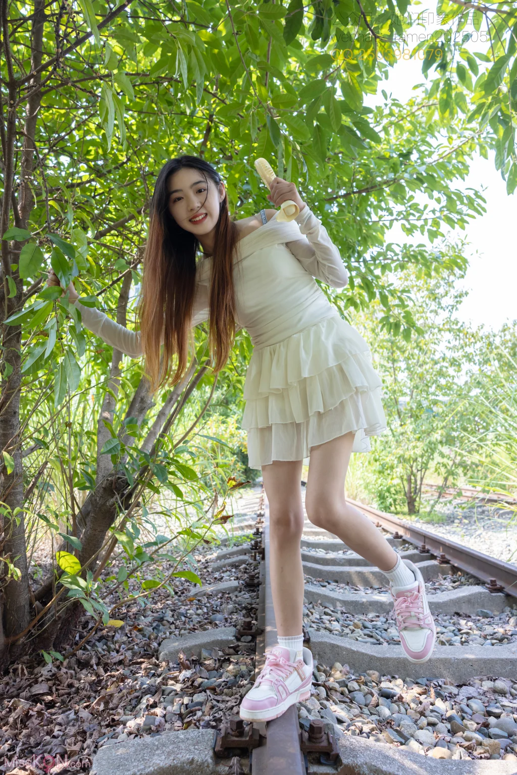 [她们印象] No.054: 冰冰 (318 photos + 1 video)