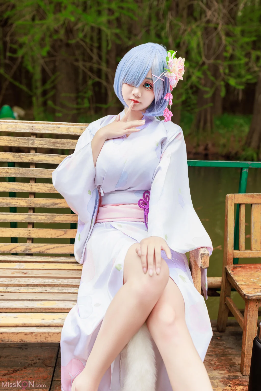 Coser@阿雪雪: 蕾姆和服 (19 photos)