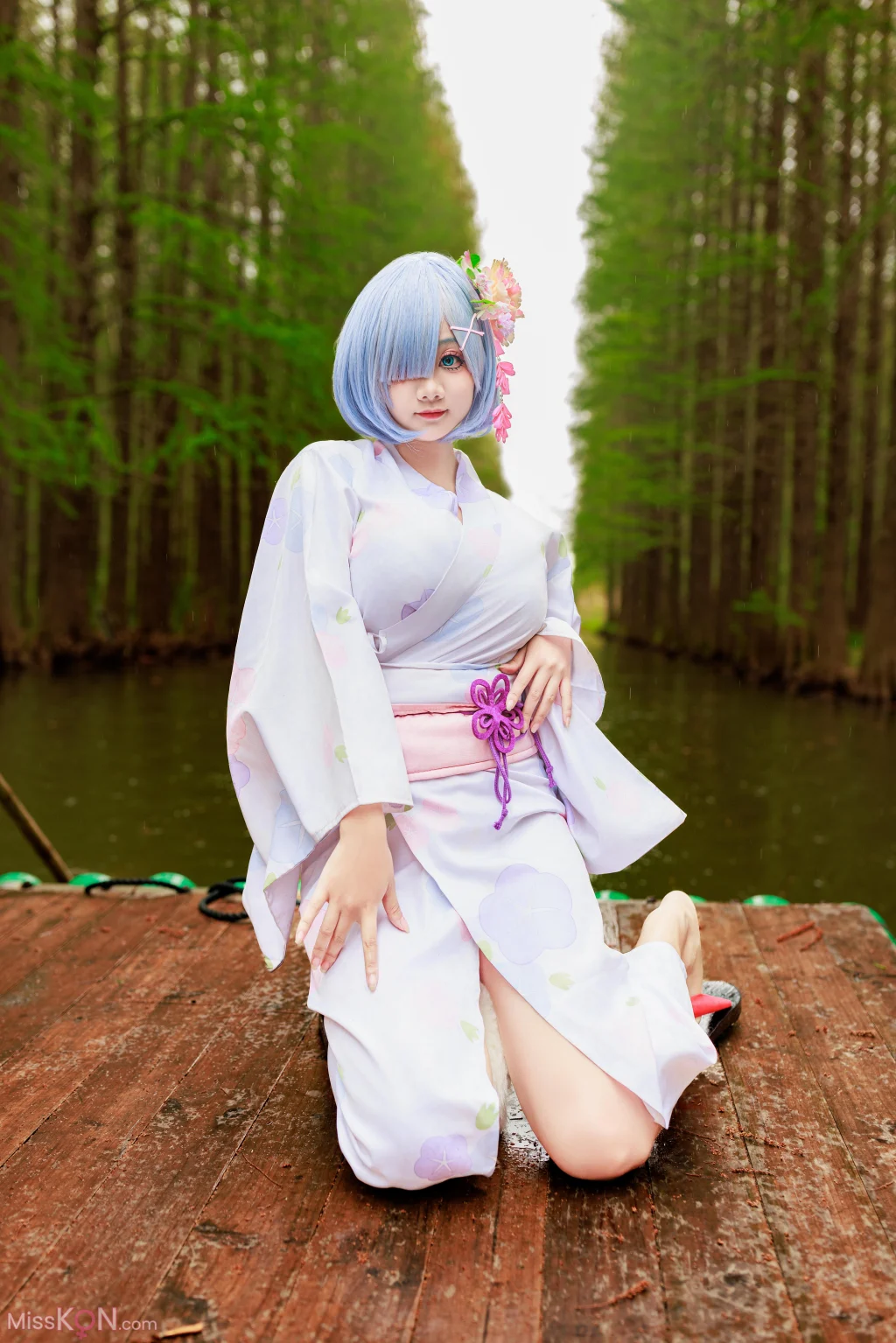 Coser@阿雪雪: 蕾姆和服 (19 photos)