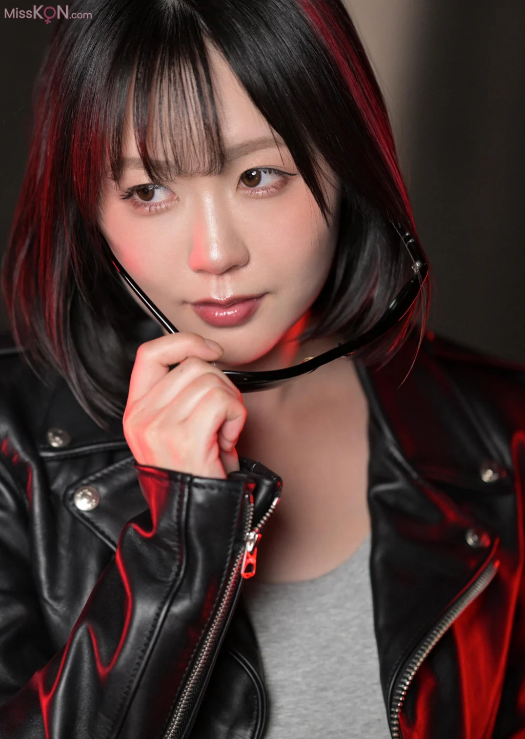 [JP] Yuki Yomichi (夜道雪):  アームズマガジンデジタル写真集 Arms MAGAZINE DIGITAL PHOTO BOOK 夜道雪 in GUN ACTION (45 photos)