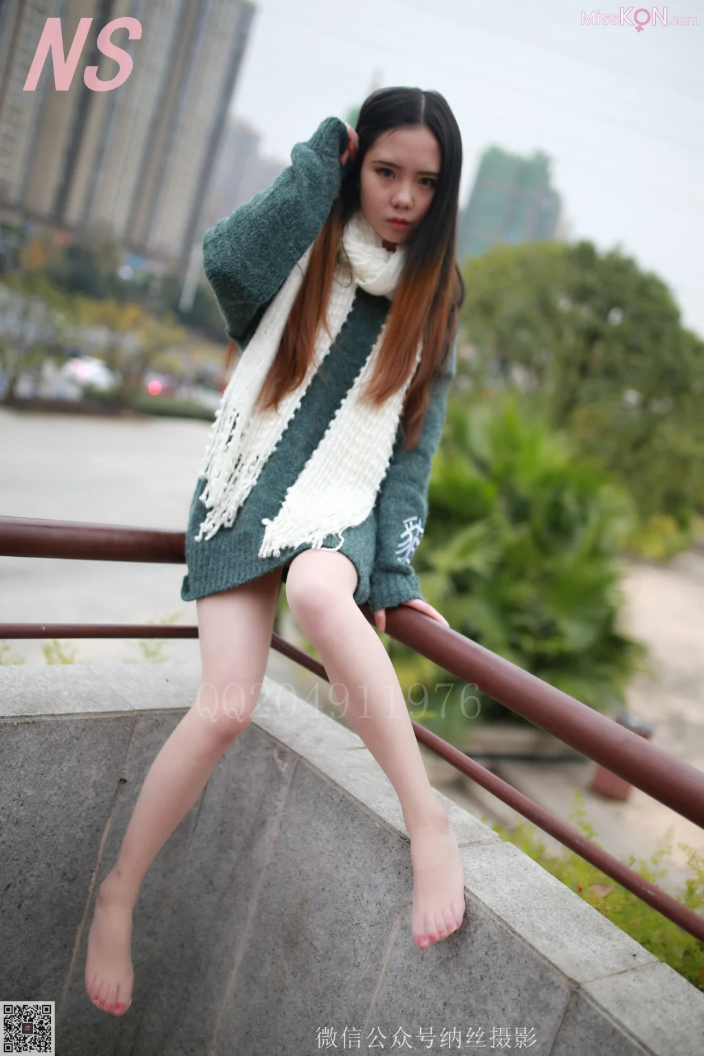 [NS纳丝摄影] No.082: 小师妹 撕丝袜的妹子 (98 photos) – Page 2